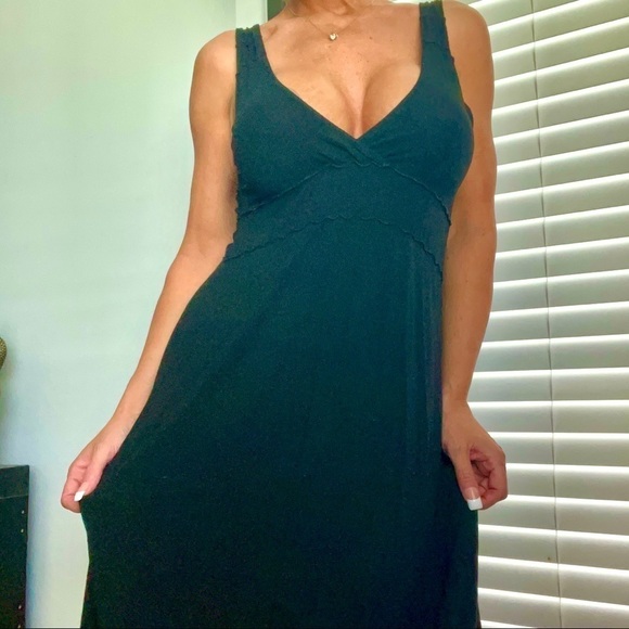 Co-Op 4 Barneyโs Lovely MIDI Dress! Cute & classic! Perfect 4 Valentine's Day ๐ - Picture 8 of 16